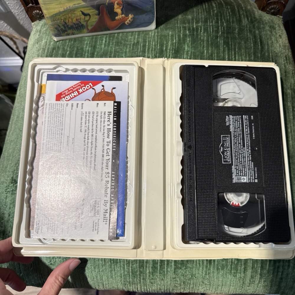 The Lion King 1 & 2 Simba's Pride VHS Walt Disney Movies Lot Of 2 - Picture 3 of 4